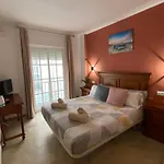 Montys Hostel Nerja