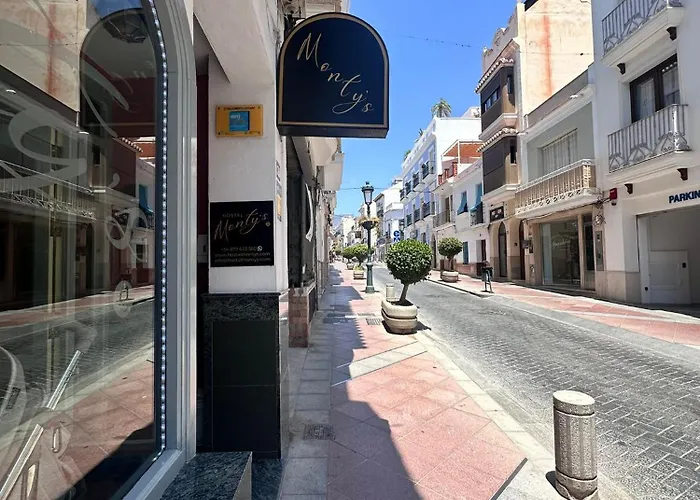 Vandrarhem Montys Nerja