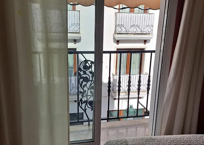 旅馆 Montys 内尔哈